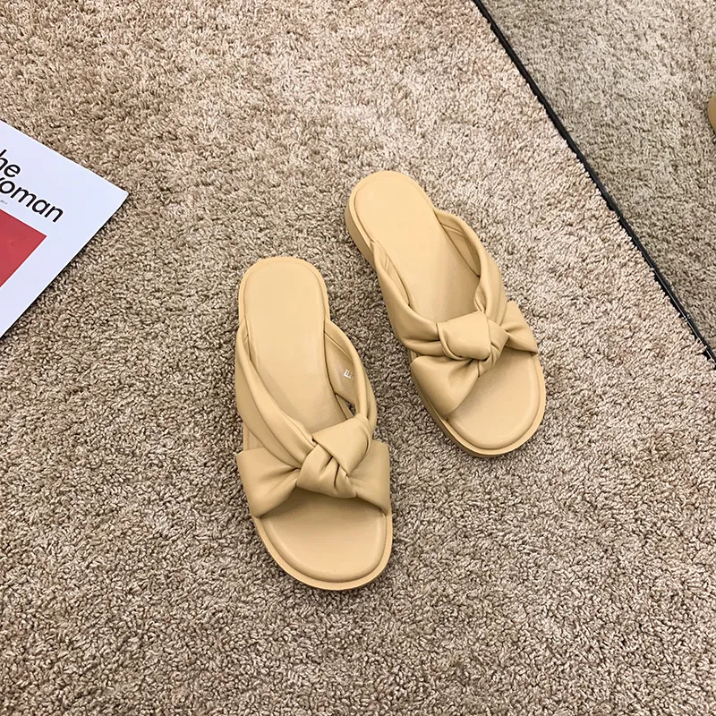Simple Black Low-heel Soft-soled Slippers Summer - Yellow