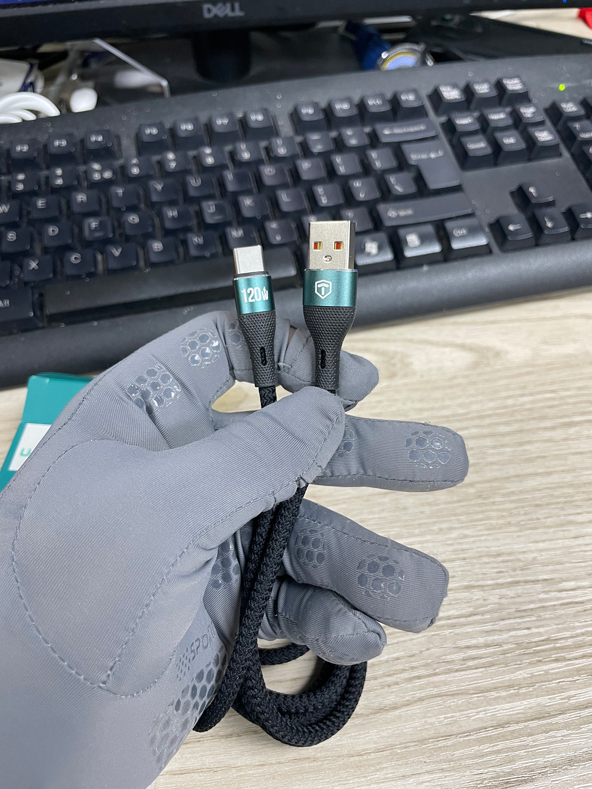 5877734