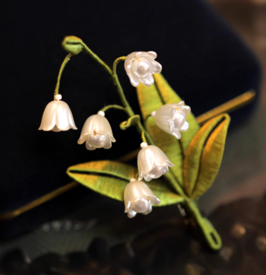 Vintage Corsage Coat Accessories With Handmade Lily Of The Valley Wrapped Pins — foto 4