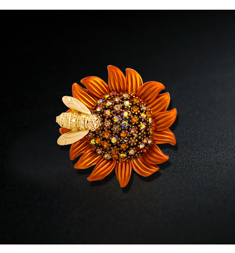 Fashion Smart Bee Daisy Brooch Personality Creative Flower — view 2