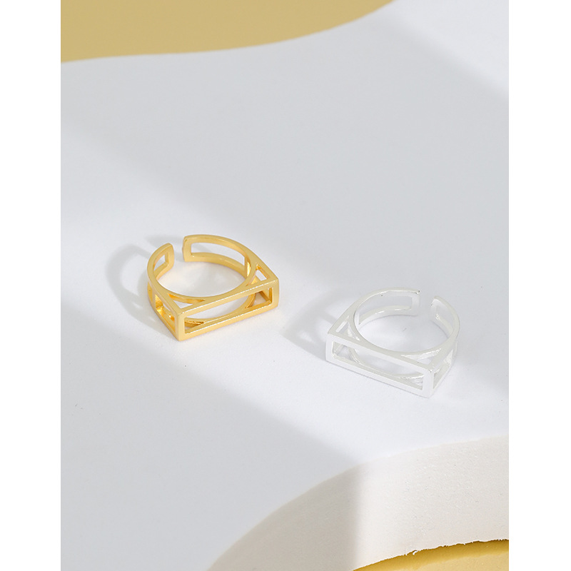 Title 4, Simple And Versatile Geometric Square Hollow Ring