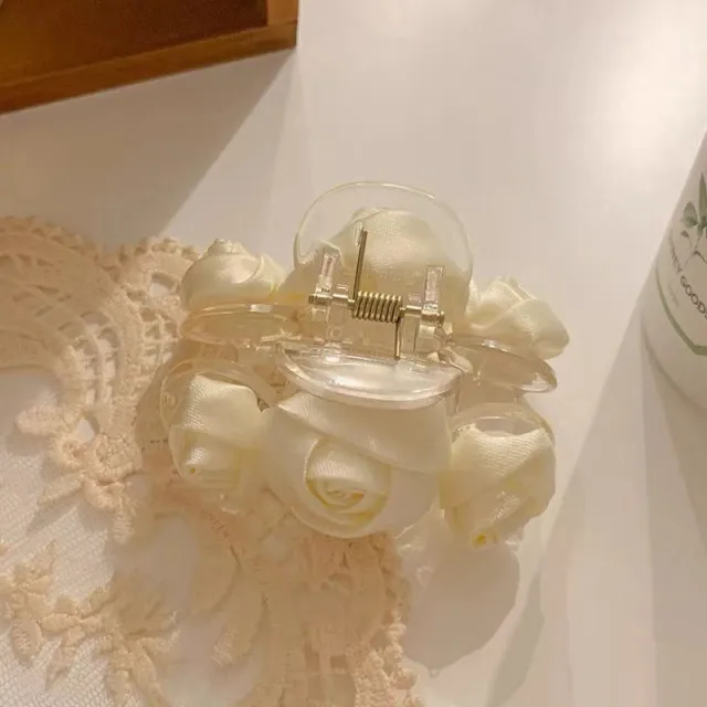 New Small Fragrant Wind Camellia Temperament Back Of The Head To Grab The Clip Three Flowers - Shop at LoveMi
