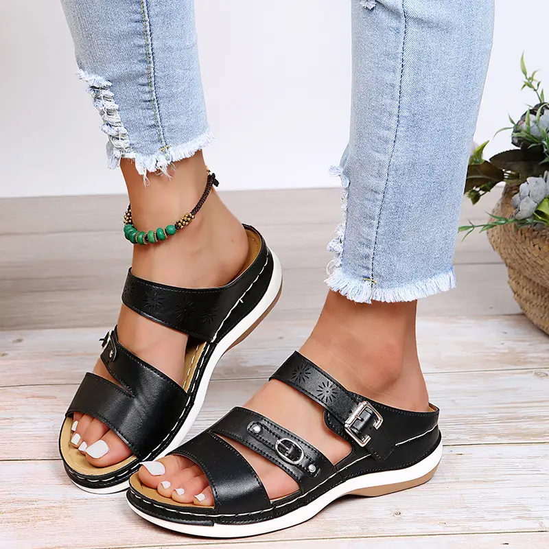 New Foreign Trade Plus Size Hollow-out Fashion Wedge Ladies Casual Sandals