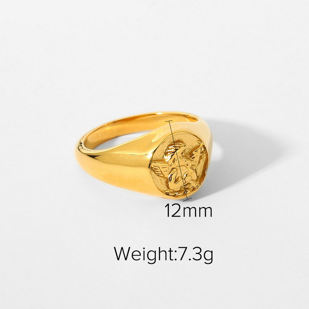 Title 4, Bague damour en acier inoxydable doré 18K. Un ...