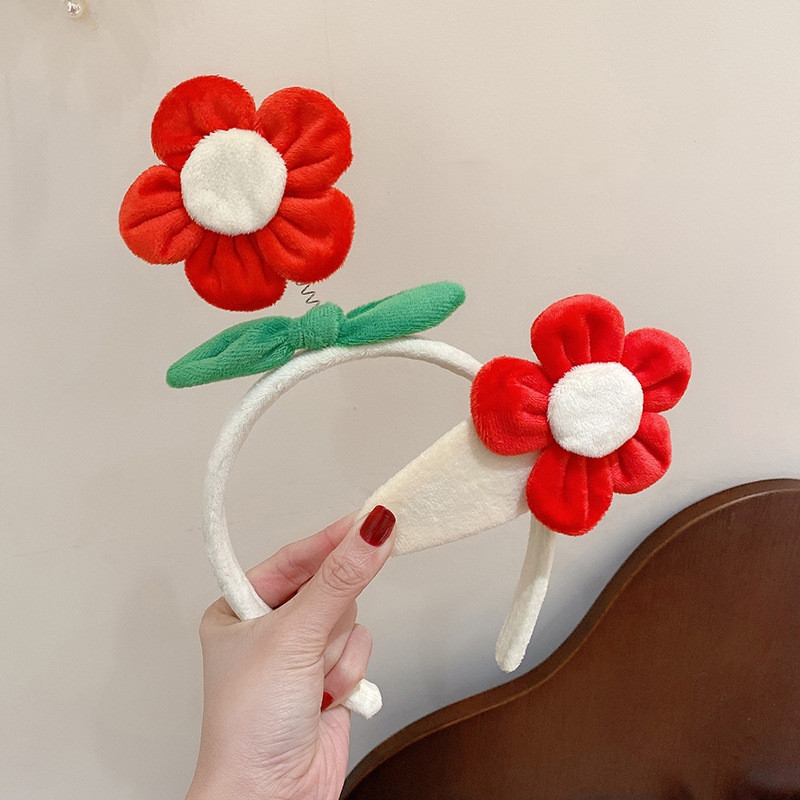 Title 4, Ladies New Little Red Flower Barrettes