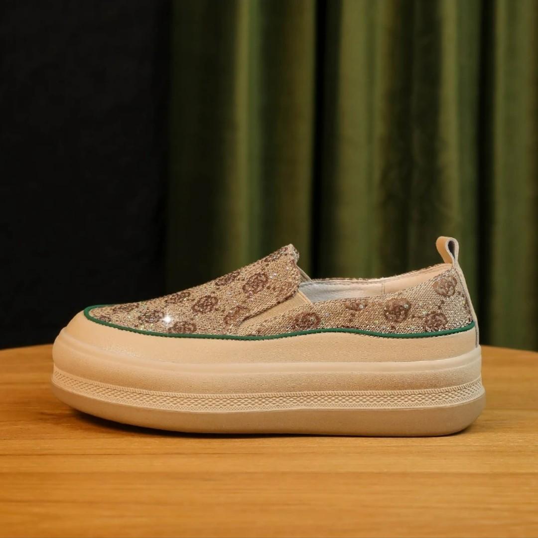 Women's Breathable Fashionable Thick Bottom Hundred Single Shoes