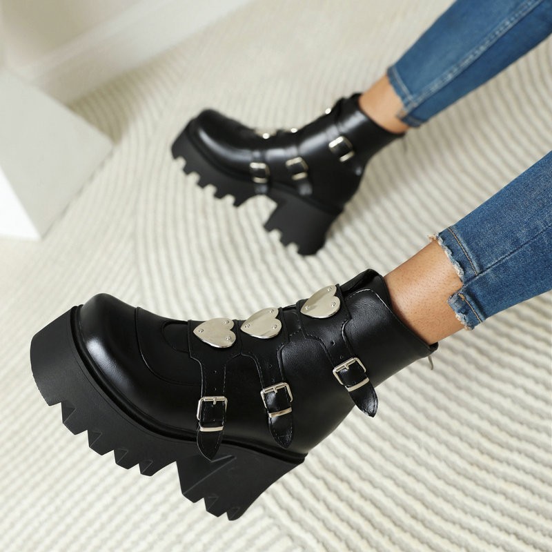 Women's Short One Size Martin Boots