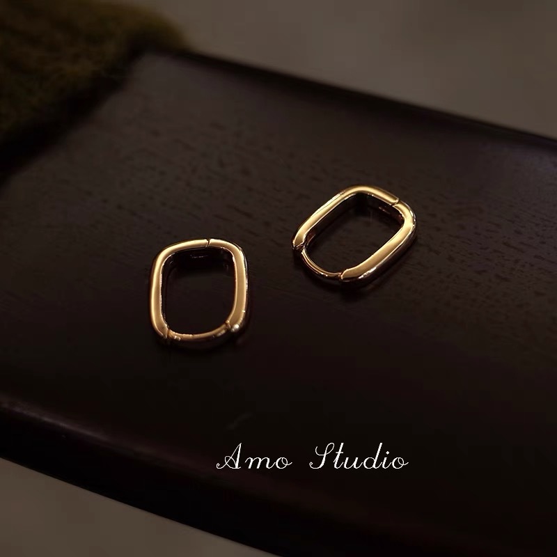 Trendy Unique Simple Metal Niche Ear Clip Studs Small Exquisite Geometric U-shaped Female Earrings