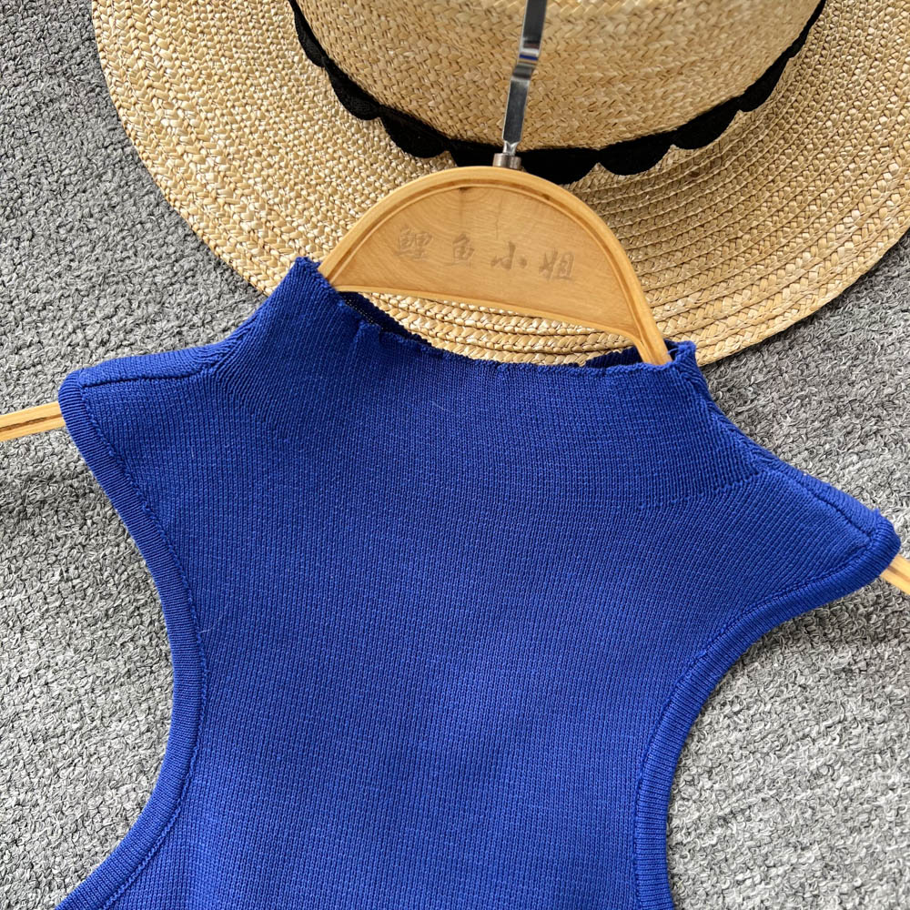 Short Temperament All-match Top With Scheming And Off-the-shoulder In Summer