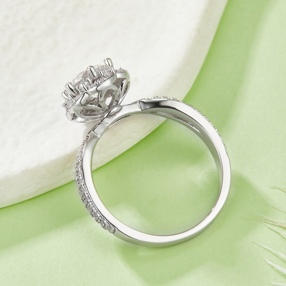 S925 Sterling Silver 1ct Moissanite Ring, 6.5mm D-VVS1 Round Cut, Halo Twist Band, US Sizes 5-9, GRA Certified Gift Box 2