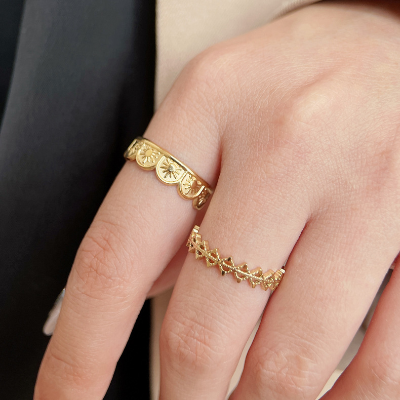 Hollow Geometry 14K Bag Gold Tail Ring Pinky Ring