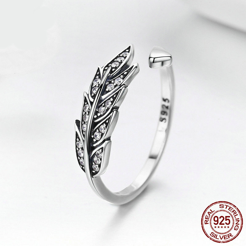 Women's European And American Ring Leaf Shape