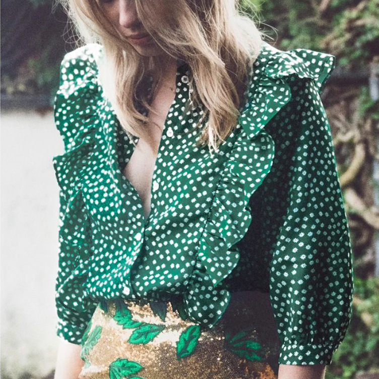 Little Chrysanthemum Ruffled Seven-point Sleeve Top