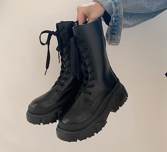 The Wind Is Blowing Up The Street Handsome Locomotive Short Boots