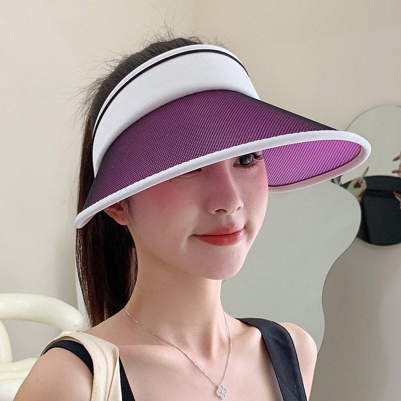 Brim Fan Sun Bonnet Woman Charging - Image 2