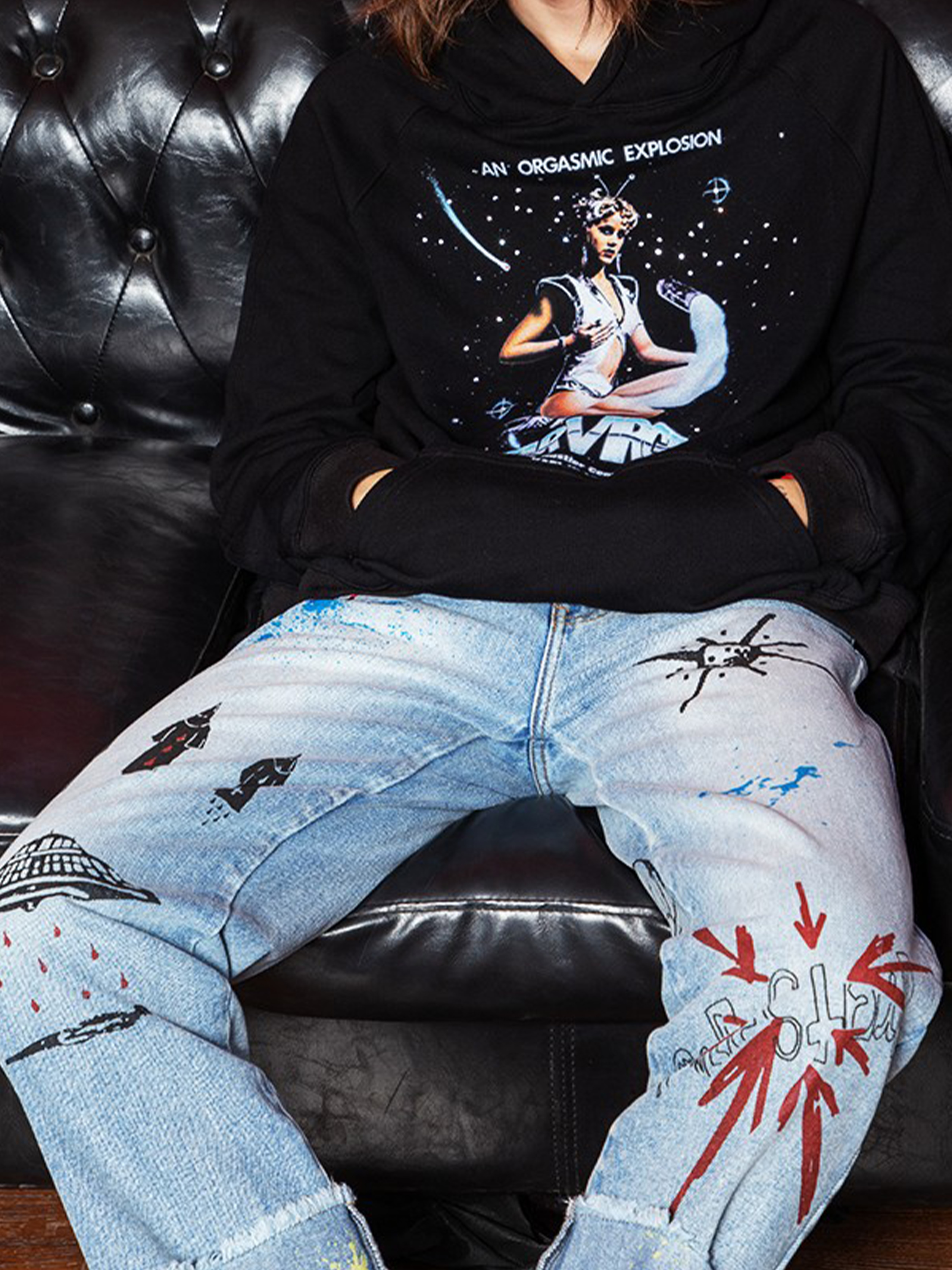 Title 7, Graffiti Embroidered Frayed Wash Jeans – Expres...