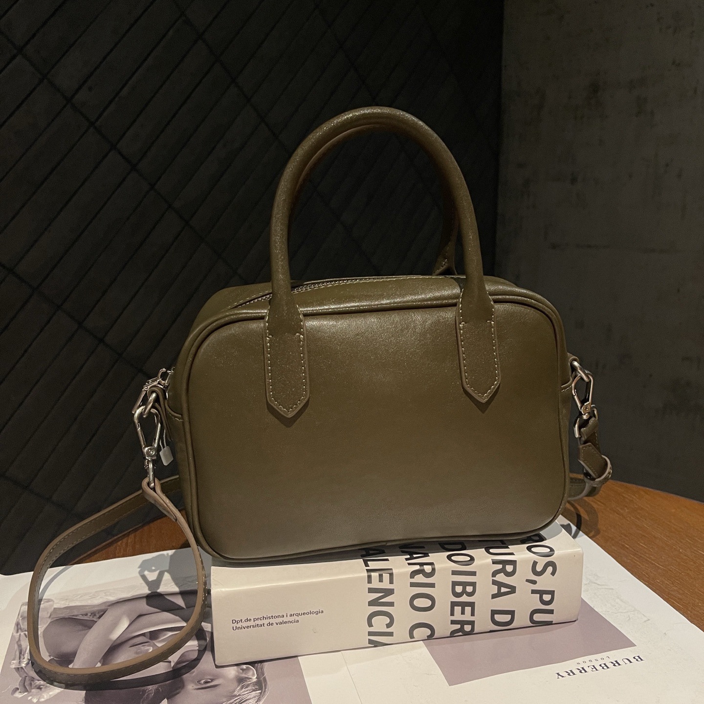 Sac bowling transfrontalier en cuir de première qualité – Image 3