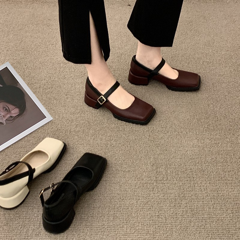 Square Toe Shallow Cut Single Shoe Versatile