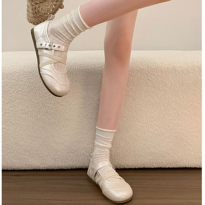 Pantofi minimalisti și eleganți din piele pentru femei, în stil balet, modelul 2026 – pantofi Mary Jane drăguți, pantofi plată de vară cu curele încrucișate