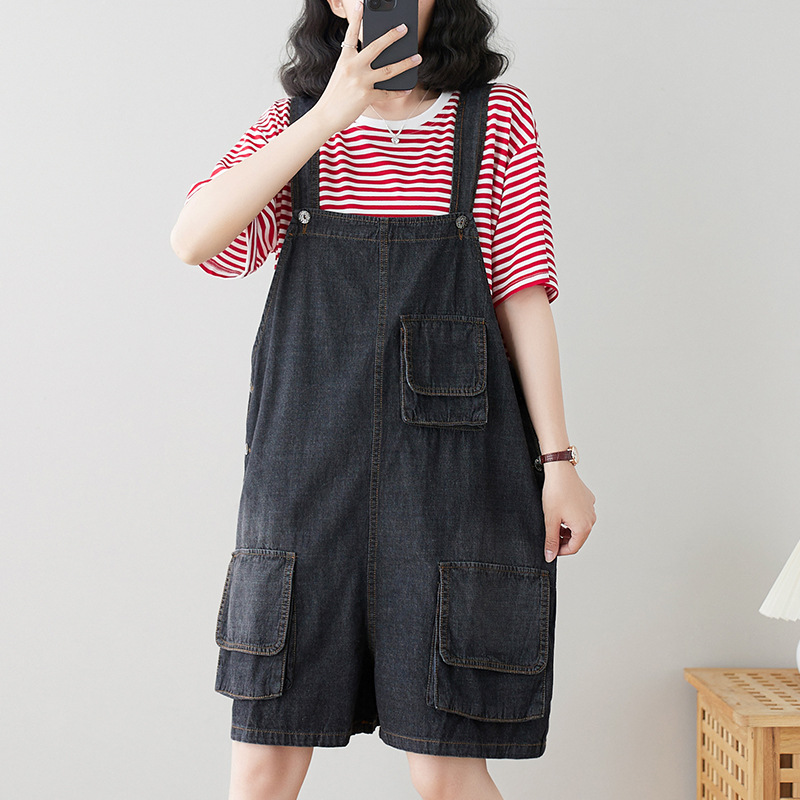 Fashionable Loose Fitting Thin Shorts Set