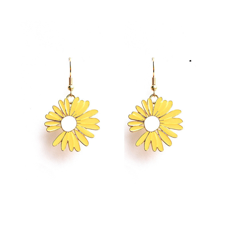 Title 2, Stylish Little Daisy Flower Earrings