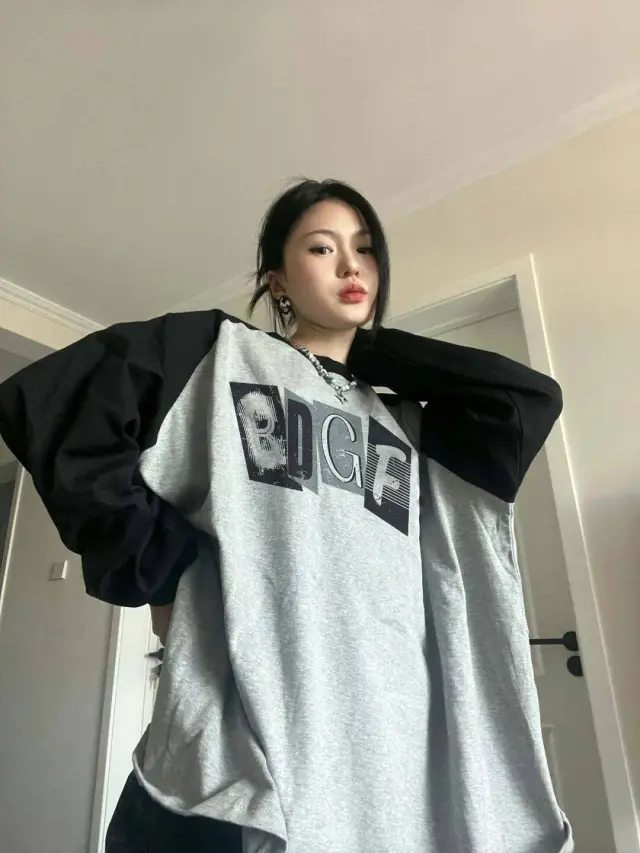 Female Black And Gray American style Long sleeved T shirt Oversize Top T Shirt - Shop at LoveMi