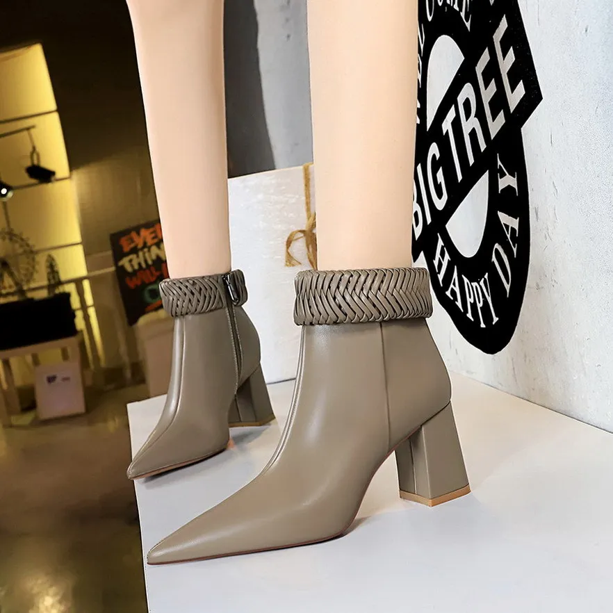 Women's Braided Lapel Side Zip Short Boots - Khaki