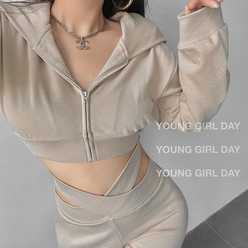 Trendy Hooded Long Sleeve Crop Crop Sweatshirt