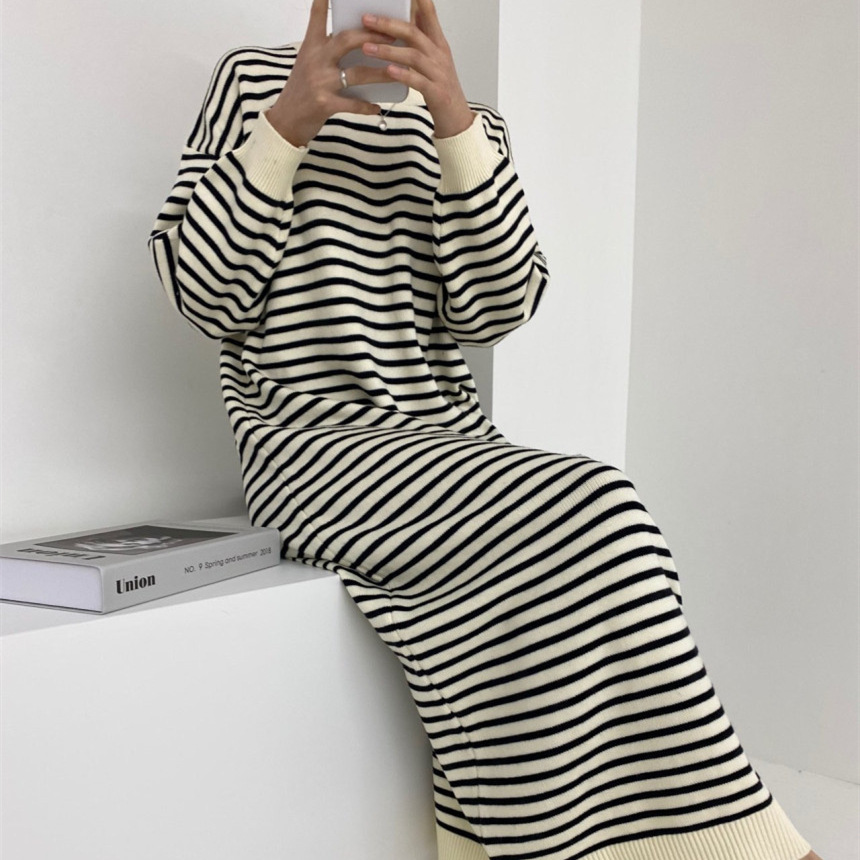 Large Size Straight Dress Loose Round Neck Mid-length