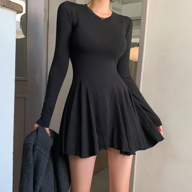 Round Neck Long Sleeved Pleated Short Skirt For Women Black - Shop at LoveMi