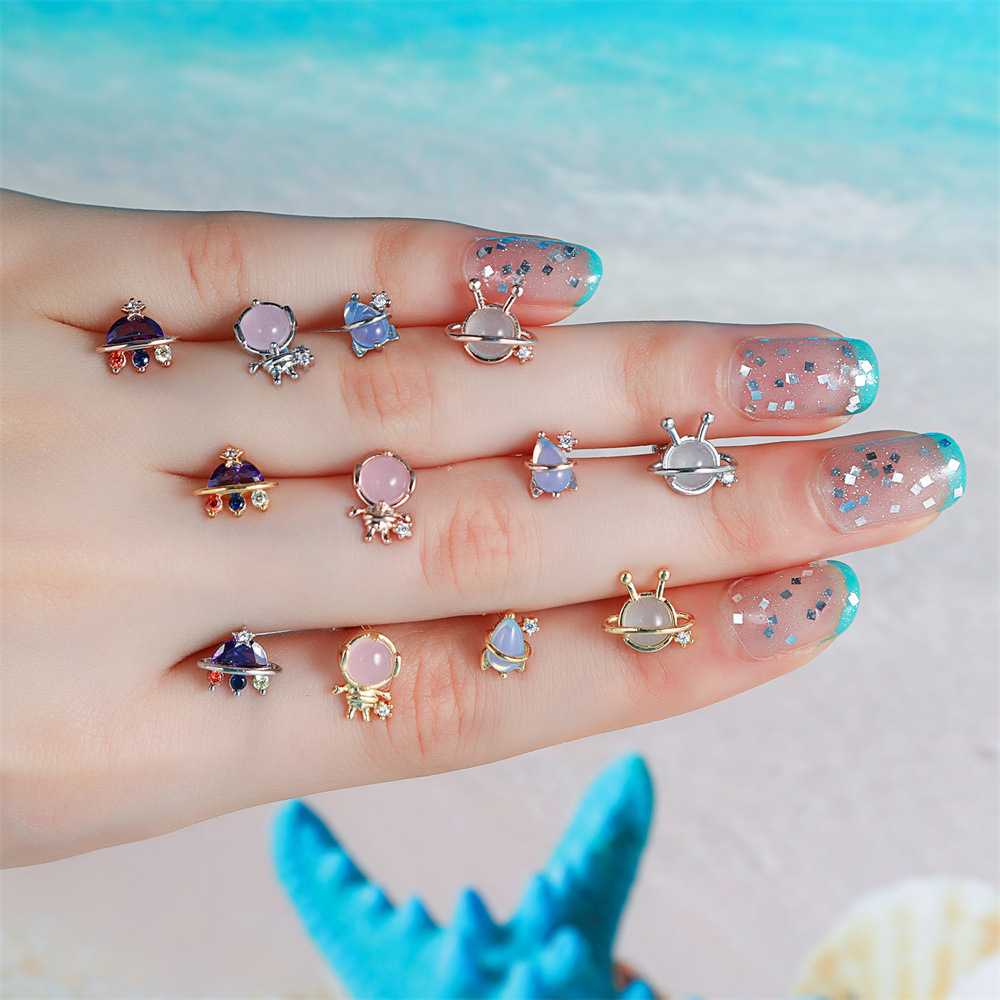 Creative Space Element Ear Bone Stud Alien
