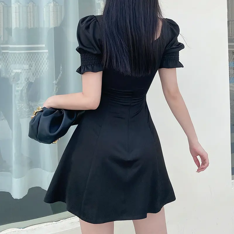Women's Retro Square Neck Black Bow Puff Sleeve Design Dress