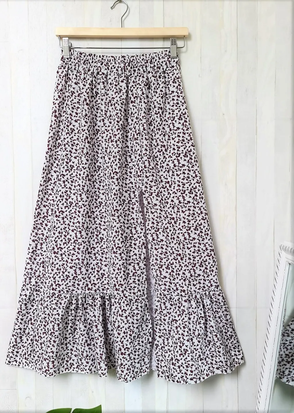 Summer Stitching Ruffle Skirt Elastic Waist Floral Long Skirt A-Line Mid-Length Skirt - White