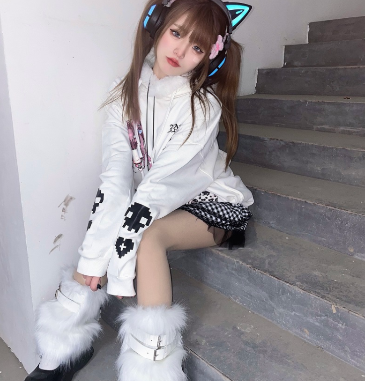 Loose Hooded Sweater Print Is Popular And Cute