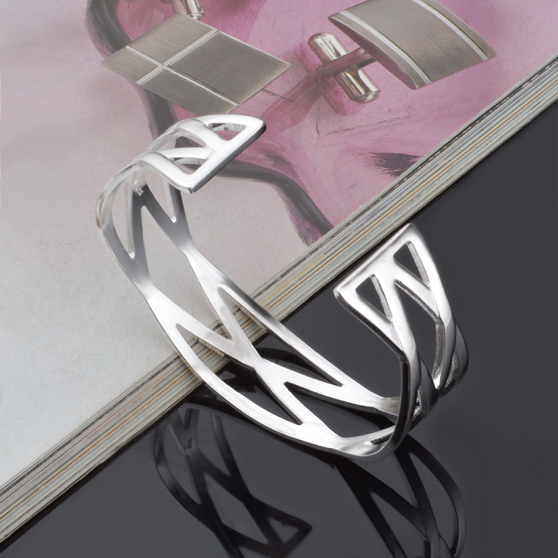 Title 2, Trend Jewelry Silver Plated Cross Bracelet