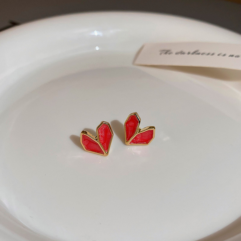 Silver Needle Oil Drop Petal Love Stud Earrings Small And Exquisite