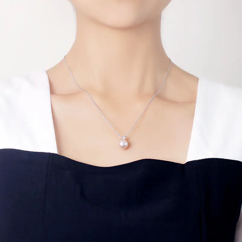 Women's Fashionable And Versatile Pearl Pendant Necklace