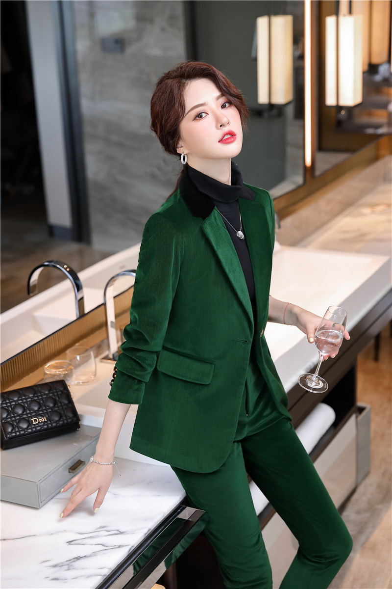 Two-piece Women's Padded Corduroy Small Suit