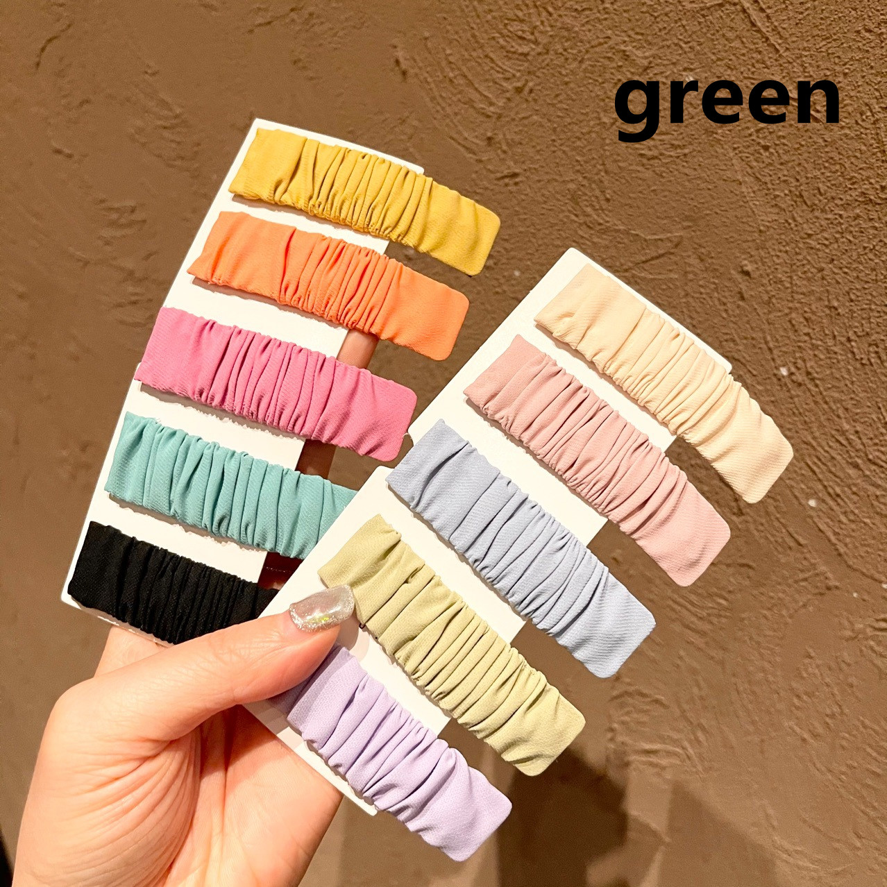 Fabric Folds Candy-colored Broken Hairpin On The Back Of The Head