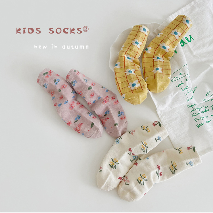 Wholesale Children's Socks, Floral And Plaid Girls Socks For Spring And Autumn, Breathable Cotton Mid-calf Socks For Baby Girls.
