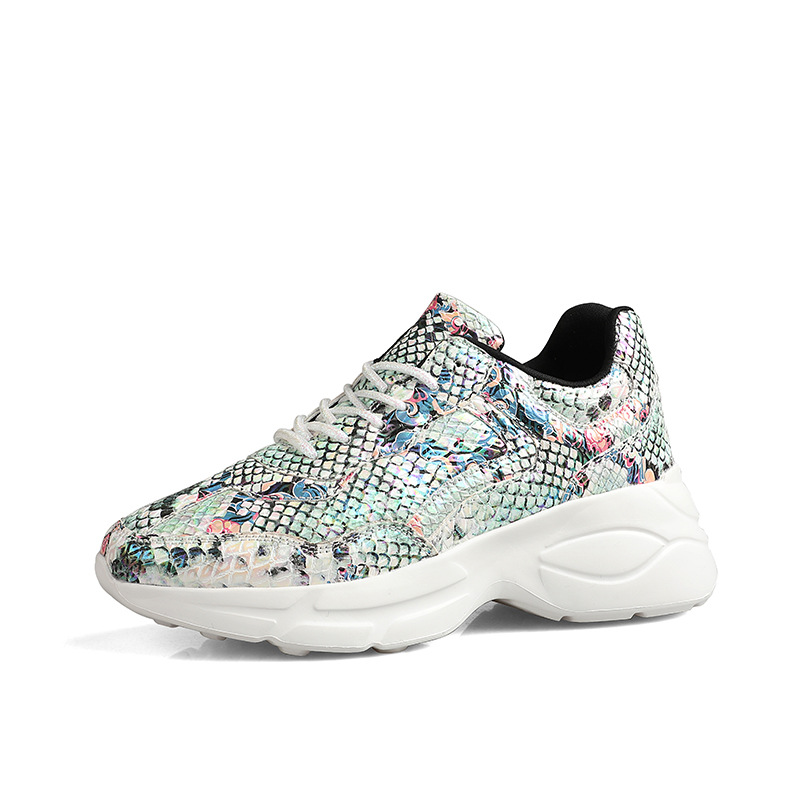 Title 3, Damessneakers met platform en slangenprint. Ver...