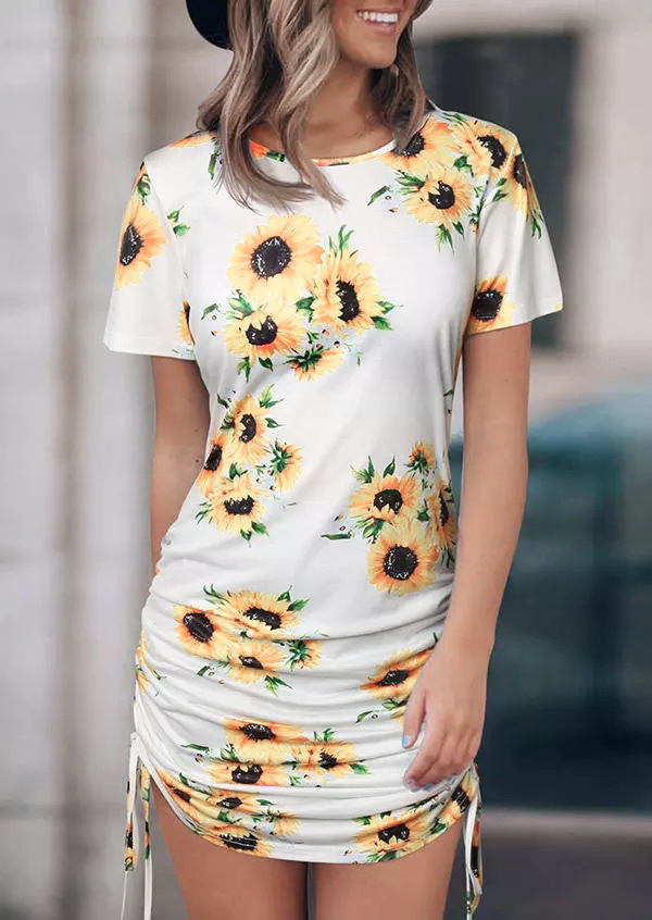 Sunflower Print Pleated Round Neck Short Sleeve Dress
