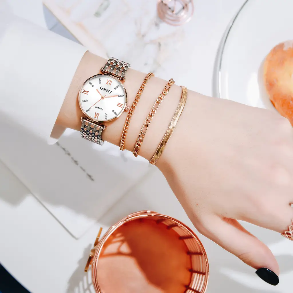 New Diamond Ladies Fashion Personality Trend Quartz Watch