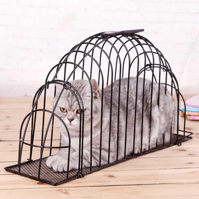 Bath cage