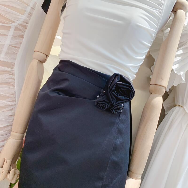 Title 10, Solid Color Bag Hip Flower Streamer Skirt. A st...