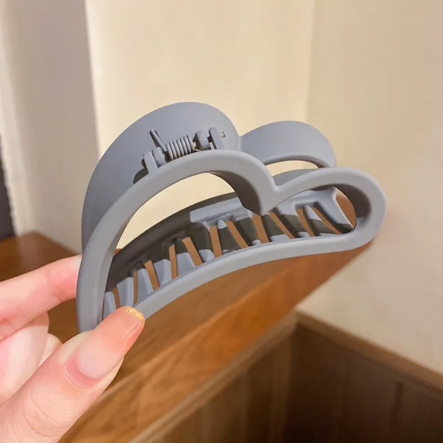 Love Grab Shark Clip Simple Temperament Scrub Grey - Shop at LoveMi