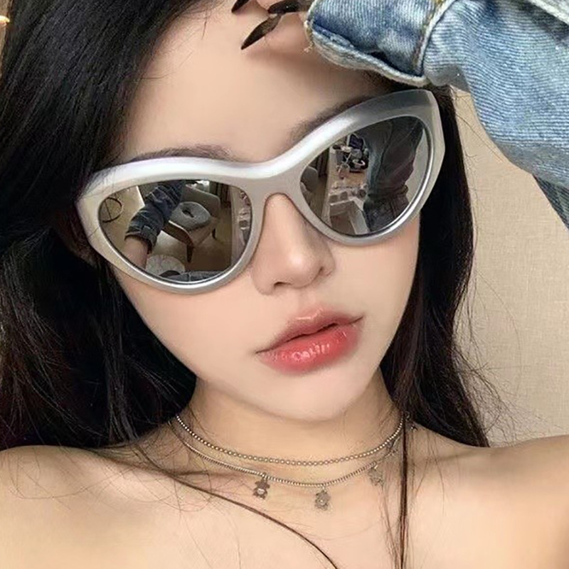 Title 8, The Same Sunglasses Of The Sweet Cool Hot Girl