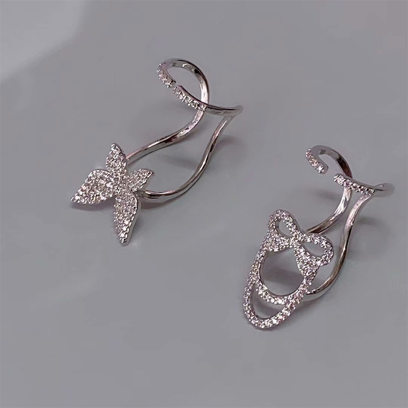 Simple Design Diamond Geometric Ring