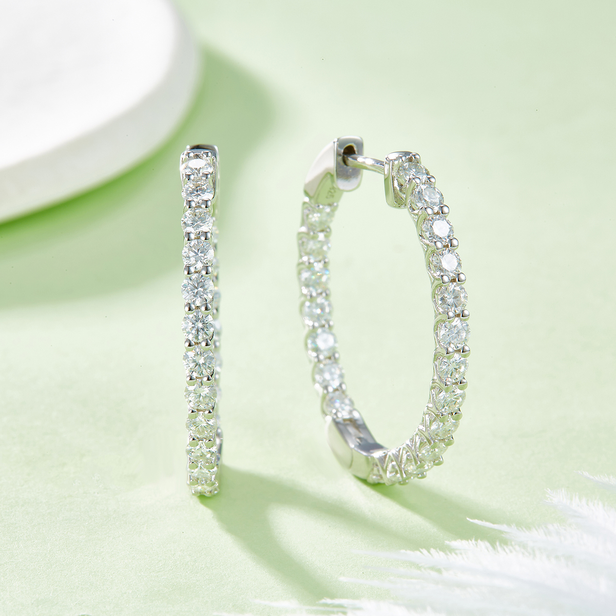 4.2g S925 Sterling Silver Moissanite Hoop Earrings, 25mm Round Pave Hoops With GRA Certificate, Platinum Plated, Rose Gold Or Gold Available, Luxury Gift Box Set For Women