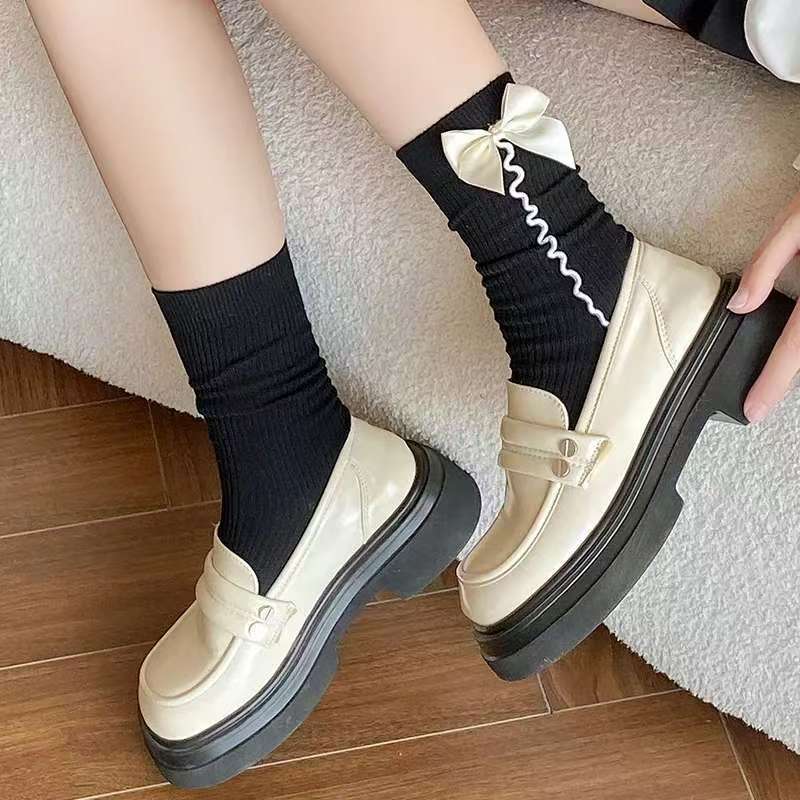 Women's Coquette Ribbed Crew Socks With Satin Bow & Wavy String, Cute Bow Accent Knit Socks For Preppy & Balletcore Style